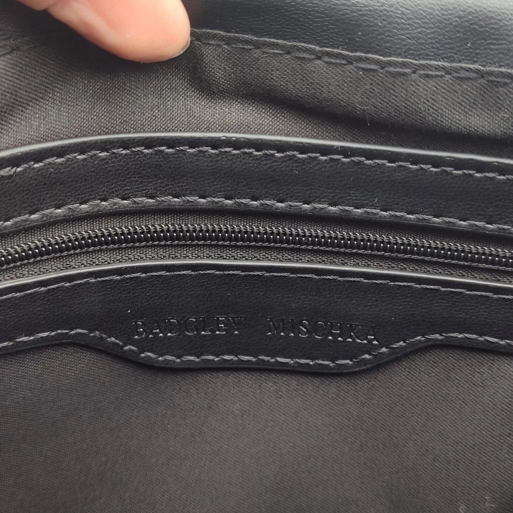 NWT BADGLEY MISCHKA LARGE DIAMOND QUILTED CROSSBODY BAG $149 - Picture 11 of 13